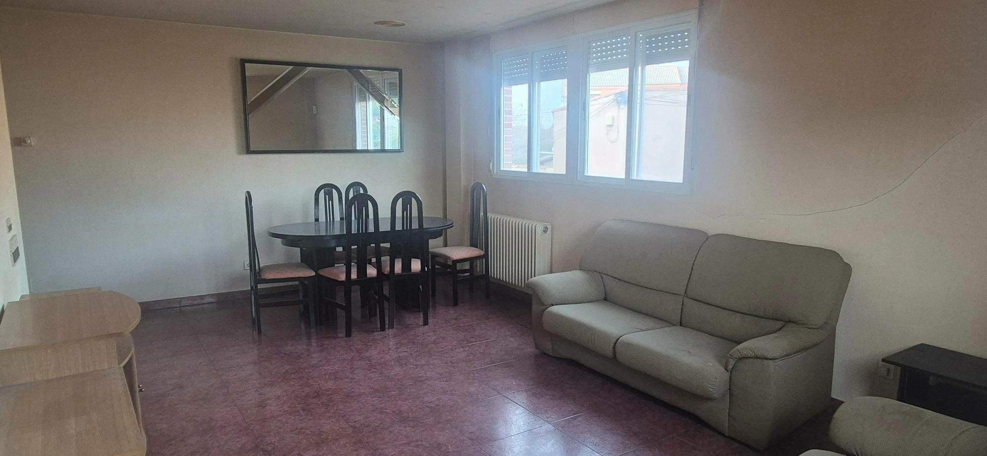Piso en Olmedo – Ref. 08142