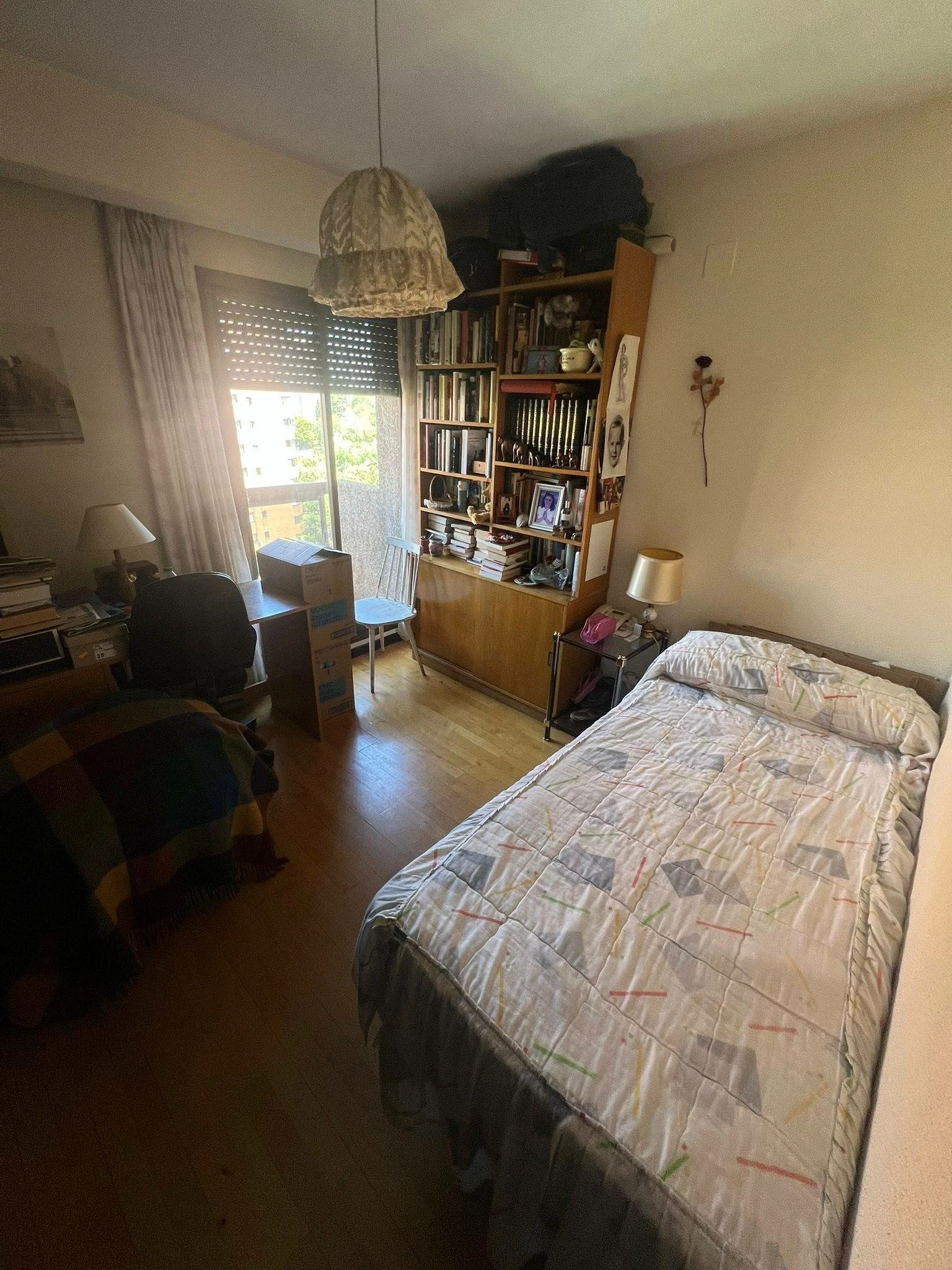 Espectacular piso del año 1980 con orientación oeste, todo exterior, situado en La Paz, en una de las urbanizaciones más exclusivas de la zona Madr