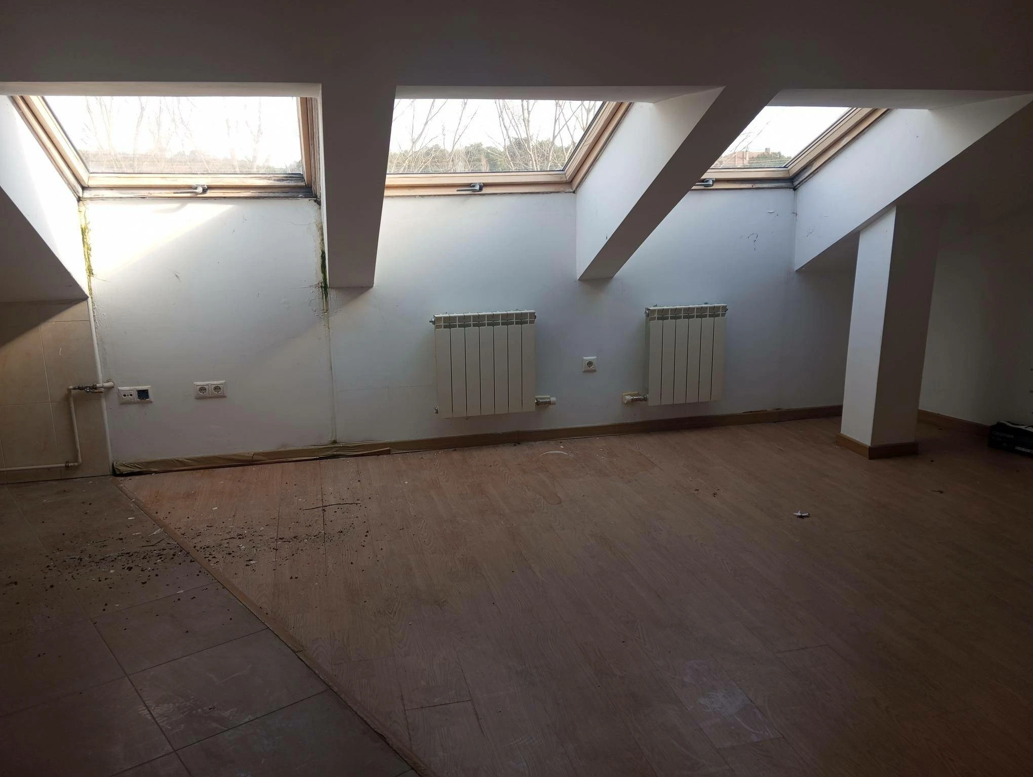 Exclusivo Piso en Mojados, Valladolid: Confort y Elegancia